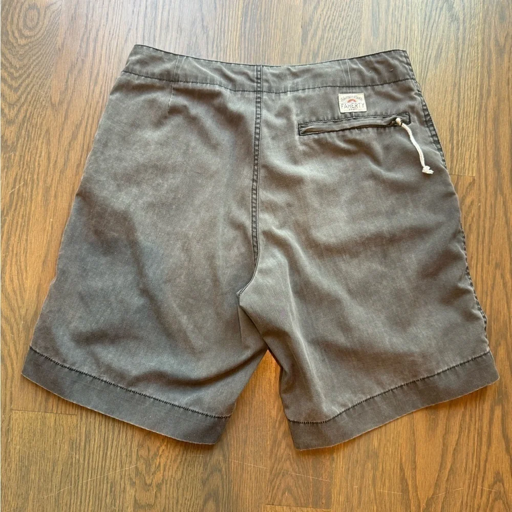 Faherty Mens Shorts Beige Khaki All Day Drawstring size 30 academia preppy E